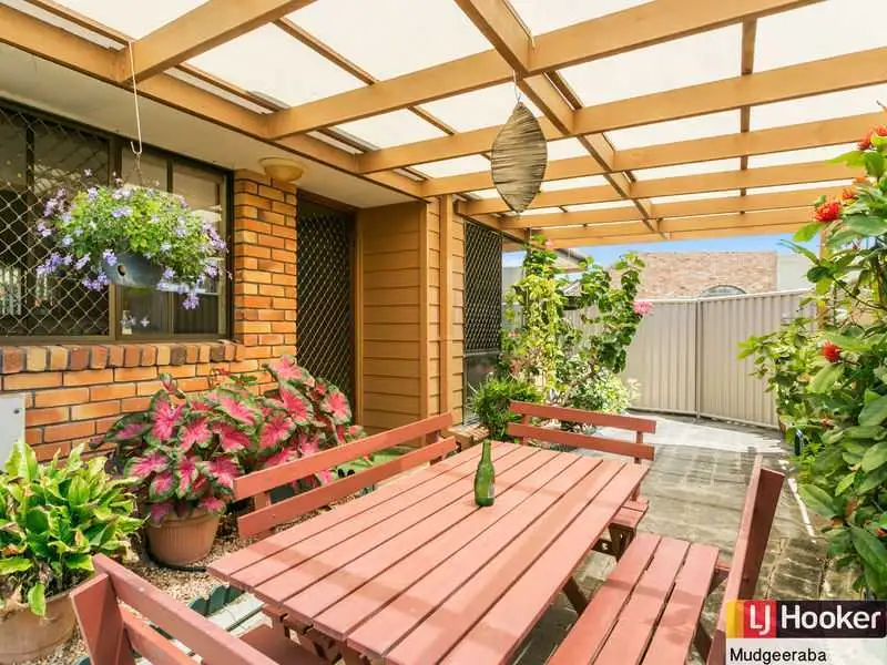 Main view of Homely unit listing, 10/172 Barrier Reef Drive, Mermaid Waters QLD 4218