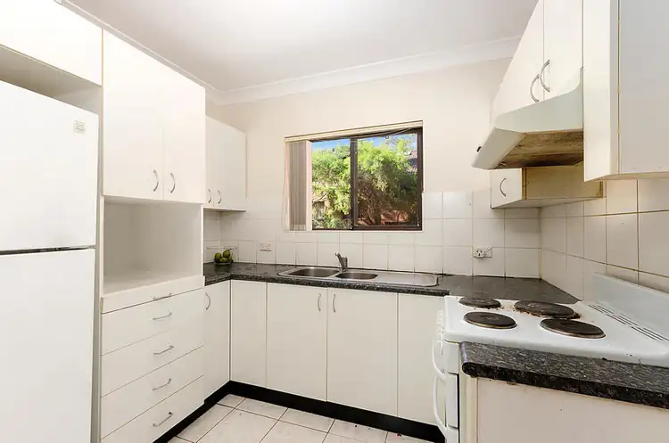 Third view of Homely apartment listing, 2/30 Park Avenue, Westmead NSW 2145