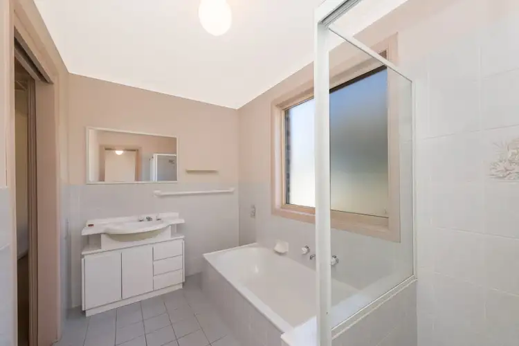 Fifth view of Homely townhouse listing, 1/27 O'Hanlon Road, Queanbeyan NSW 2620
