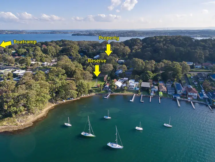 Second view of Homely house listing, 213 Skye Point Road, Coal Point NSW 2283