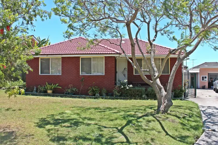 Second view of Homely house listing, 6 Selwyn Place, Fairfield West NSW 2165