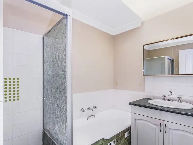Fifth view of Homely unit listing, 12/31 Fiona Street, Point Clare NSW 2250