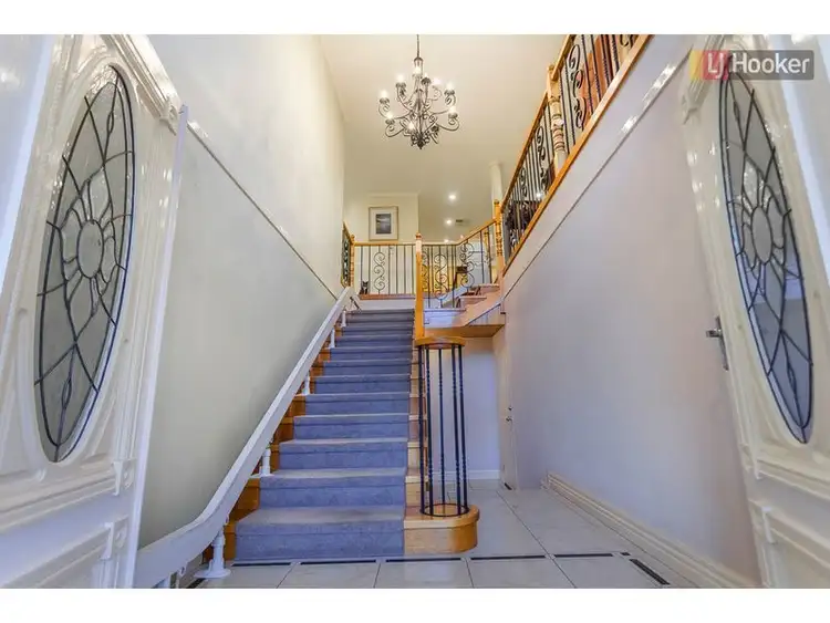 Fourth view of Homely house listing, 18 Excelsior Heights, Craigieburn VIC 3064