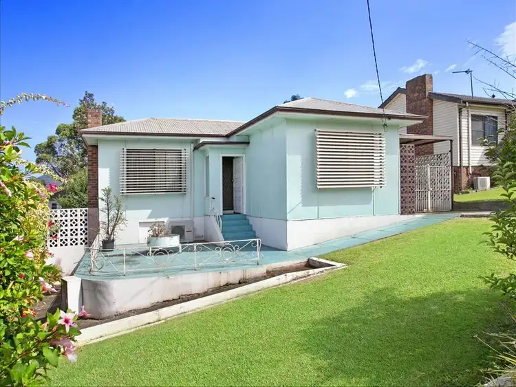 Main view of Homely house listing, 72 Taronga Avenue, Coniston NSW 2500