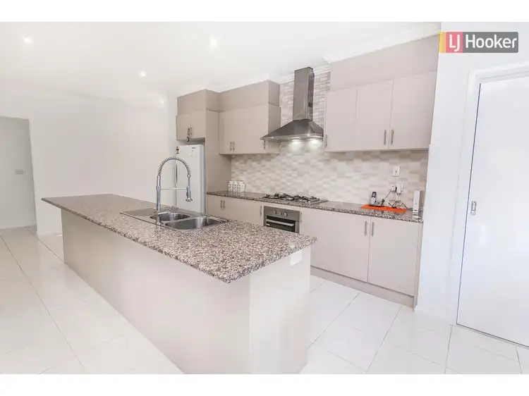 Fourth view of Homely house listing, 286 Waterview Blvd, Craigieburn VIC 3064