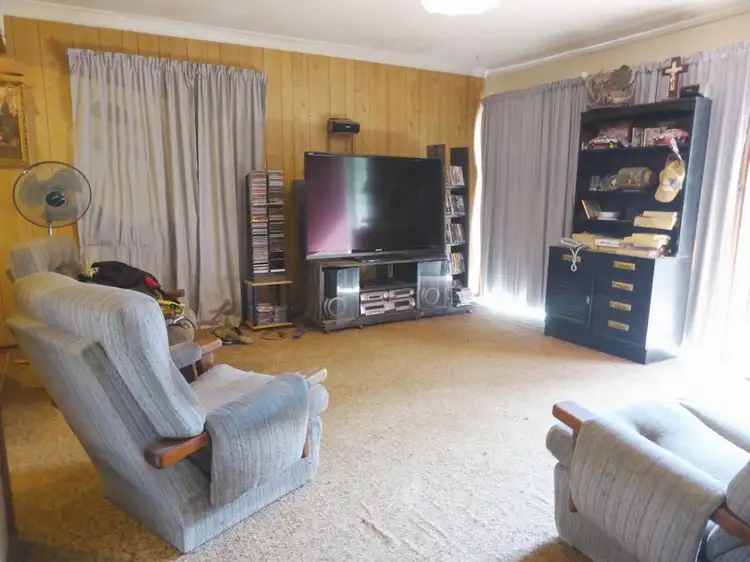 Fourth view of Homely house listing, 6 Pitcairn Avenue, Lethbridge Park NSW 2770