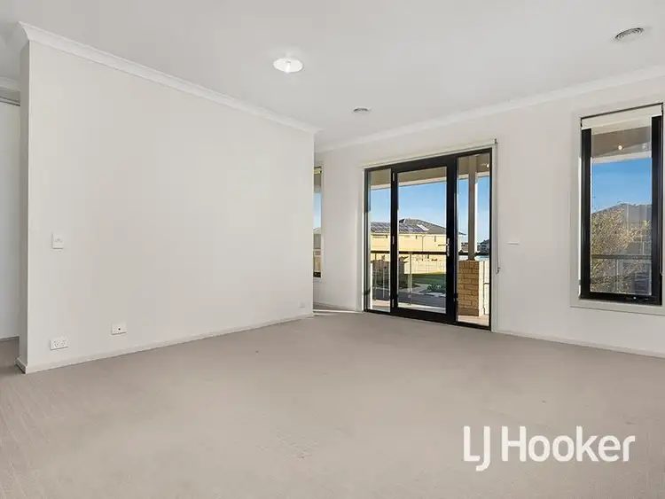 Sixth view of Homely house listing, 30 Spraypoint Drive, Sanctuary Lakes VIC 3030