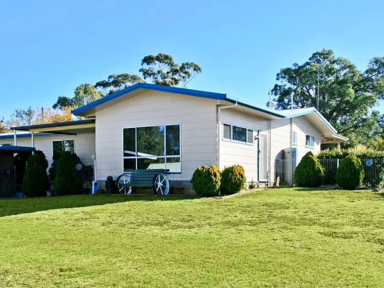 4 Bell Street, Rosenthal Heights QLD 4370