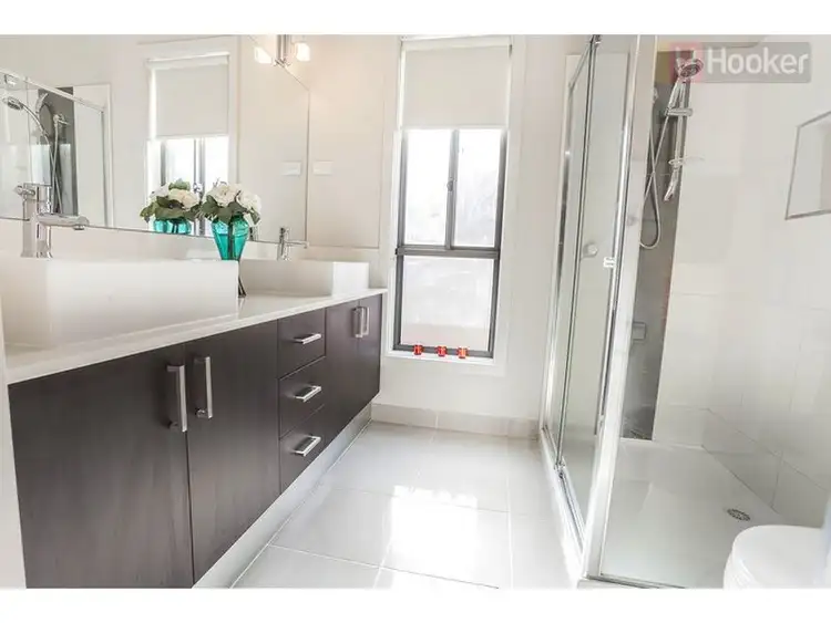 Sixth view of Homely house listing, 8 Versant Drive, Craigieburn VIC 3064