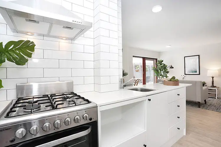 Sixth view of Homely house listing, 2/32 London Road, Clayfield QLD 4011