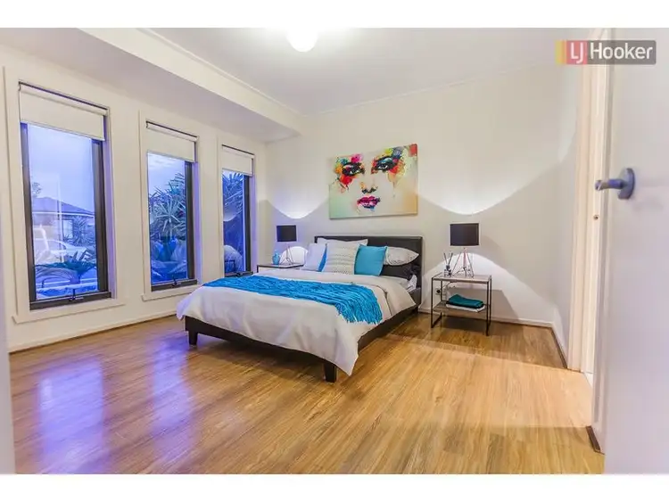 Sixth view of Homely house listing, 5 Pinelea Court, Roxburgh Park VIC 3064