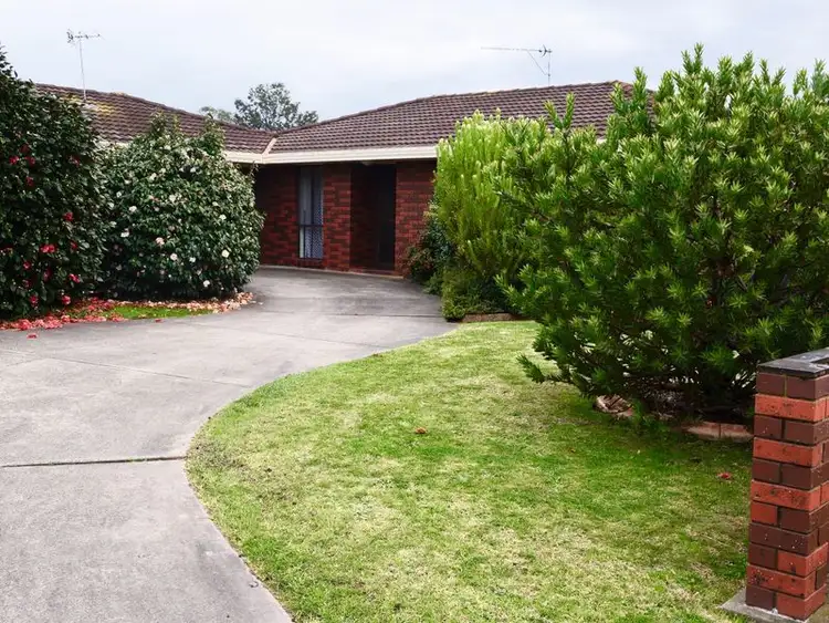 1/4 Oak Street, Sale VIC 3850