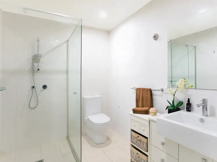 Fifth view of Homely apartment listing, 15/72-74 Pacific Parade, Dee Why NSW 2099