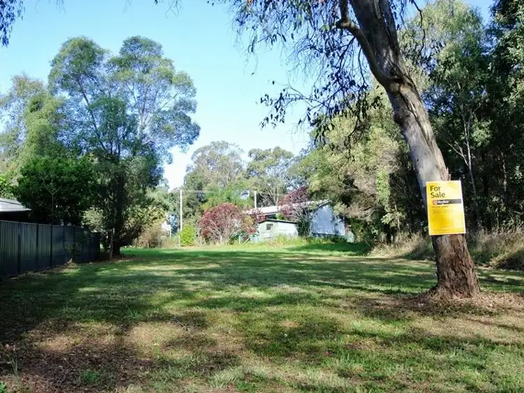 14 Waterside Drive, Macleay Island QLD 4184