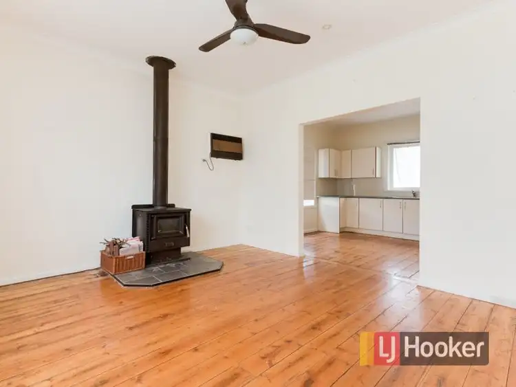 Fourth view of Homely house listing, 19 Damian Court, Cranbourne VIC 3977