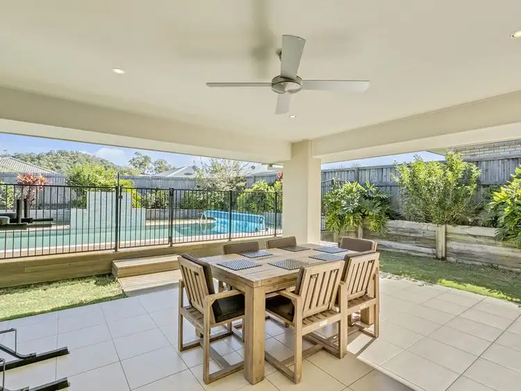 31 Barrington Street, Pacific Pines QLD 4211
