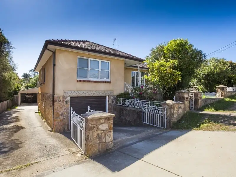 Main view of Homely house listing, 33 Ross Road, Queanbeyan NSW 2620