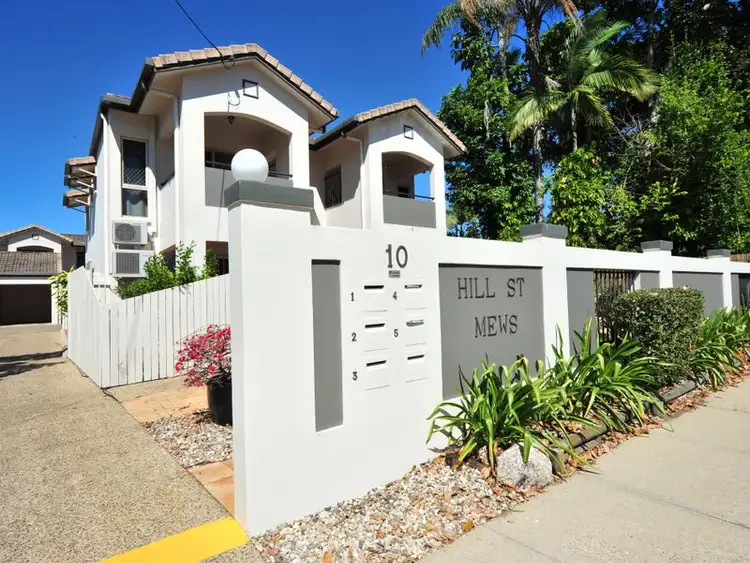 Main view of Homely townhouse listing, 2/10 Hill Street, Manunda QLD 4870