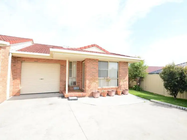 Main view of Homely villa listing, 3/89 Old Bar Road, Old Bar NSW 2430