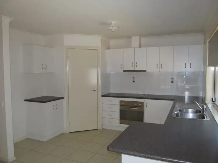 Second view of Homely unit listing, 2/104 Mckean Street, Bairnsdale VIC 3875