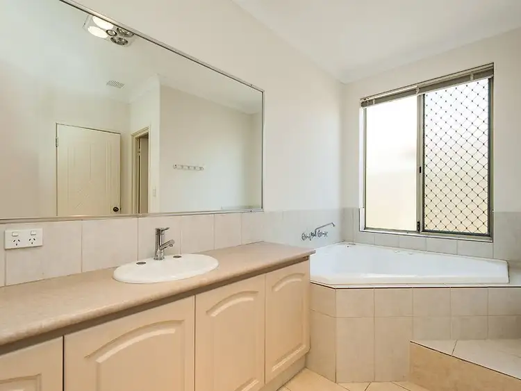 Fourth view of Homely house listing, 7 Buttercup Crescent, High Wycombe WA 6057