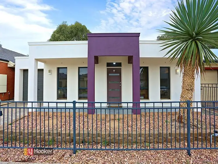 14 Maple Cct, Mawson Lakes SA 5095