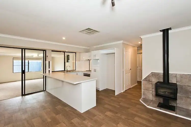 Fifth view of Homely house listing, 6 Beechcroft Place, Camillo WA 6111