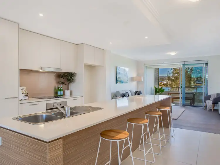 20/1 Lakefront Crescent, Varsity Lakes QLD 4227