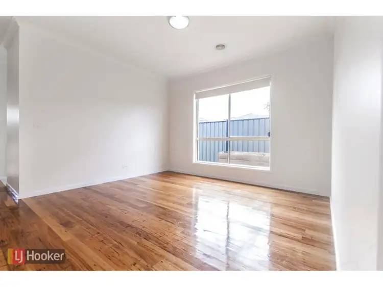 Seventh view of Homely house listing, 1 Boroka Way, Craigieburn VIC 3064