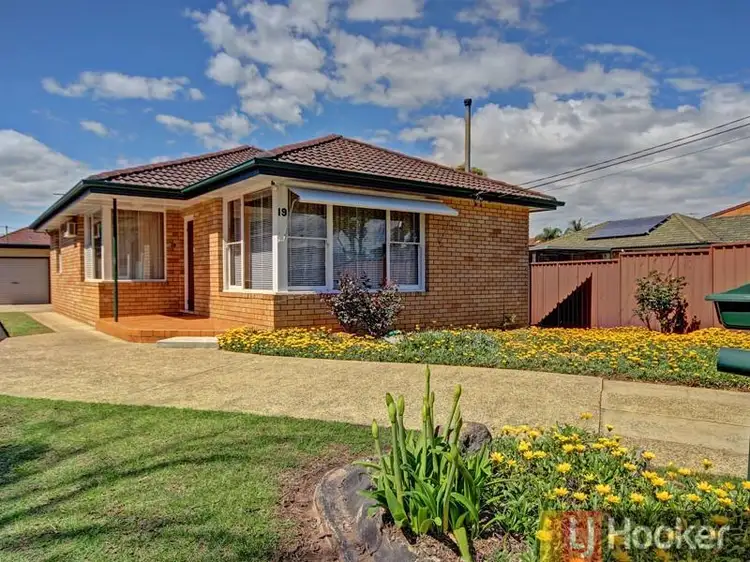 19 Sirius Place, Riverwood NSW 2210