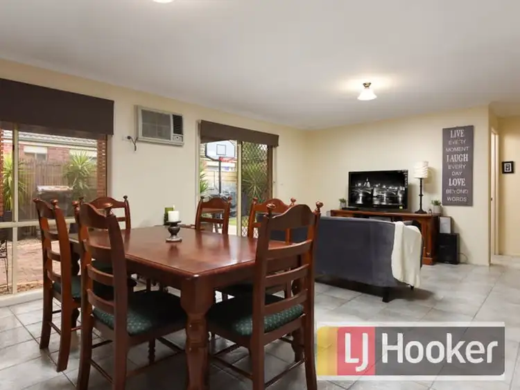 Fifth view of Homely house listing, 7 Kew Court, Narre Warren VIC 3805