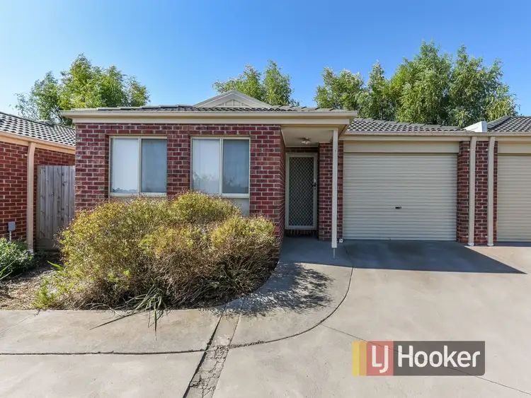 Second view of Homely house listing, 7/8 McClenaghan Place, Pakenham VIC 3810