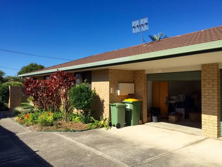 Third view of Homely semi-detached listing, 1/4 Chaffey Street, Tugun QLD 4224