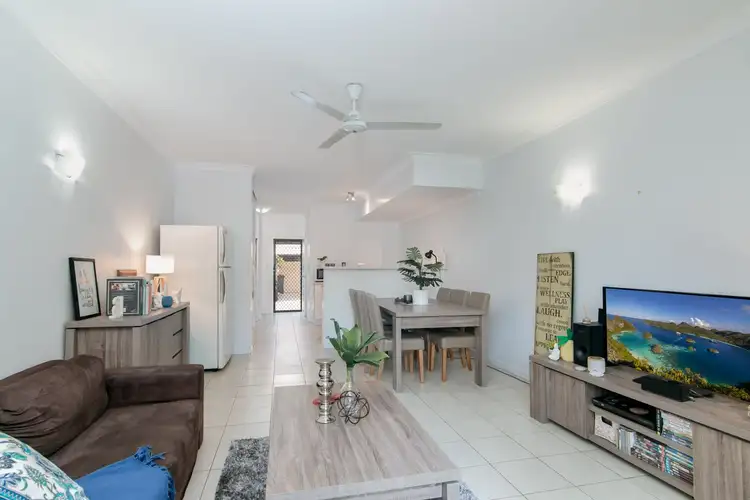 Fourth view of Homely townhouse listing, 4/177 Kamerunga Road, Freshwater QLD 4870