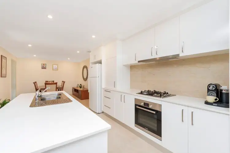 Sixth view of Homely house listing, 39 Anakie Court, Ngunnawal ACT 2913