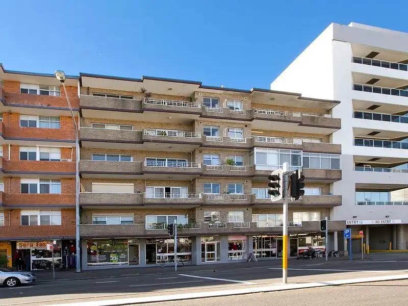 Main view of Homely unit listing, 10/370 BAY STREET, Brighton-le-sands NSW 2216