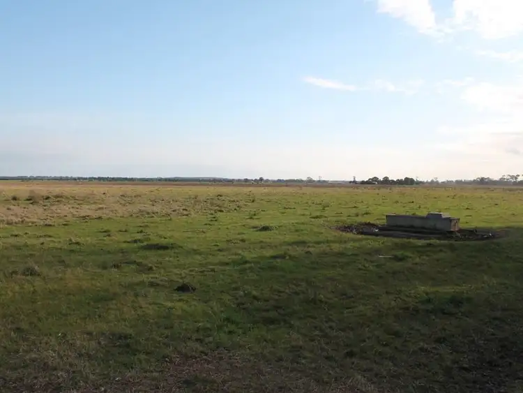 Second view of Homely rural property listing, 877 Princes Highway (2 Racecourse Road), Bairnsdale VIC 3875