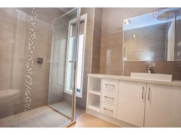 Seventh view of Homely townhouse listing, 7 Style Way, Craigieburn VIC 3064