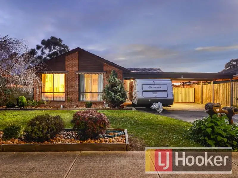Main view of Homely house listing, 19 Selkirk Court, Berwick VIC 3806