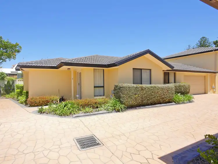 Second view of Homely villa listing, 1/160-162 Ocean Parade, Blue Bay NSW 2261