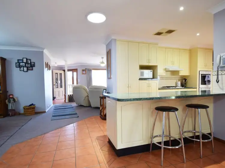Fifth view of Homely house listing, 8 Pinewiew Circuit, Young NSW 2594