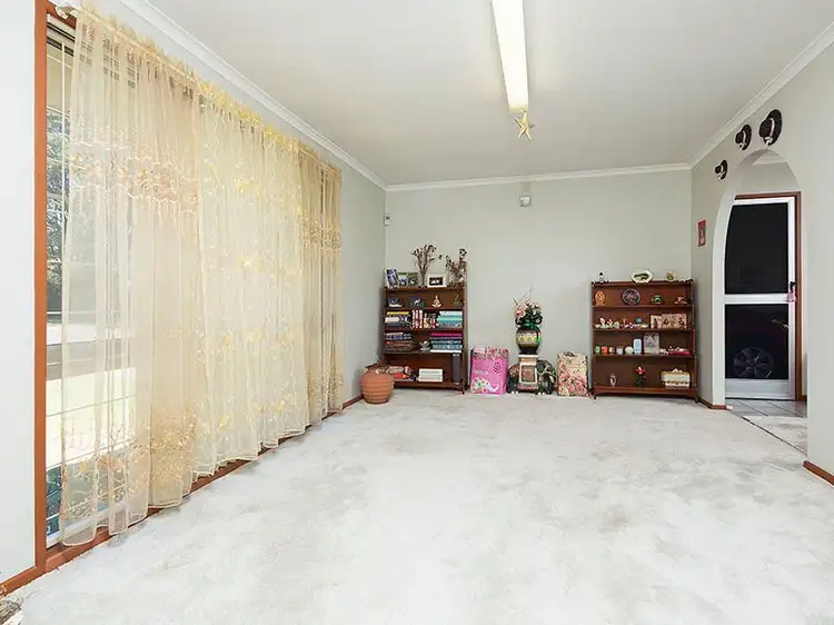 Second view of Homely house listing, 5 Madeira Court, Calamvale QLD 4116