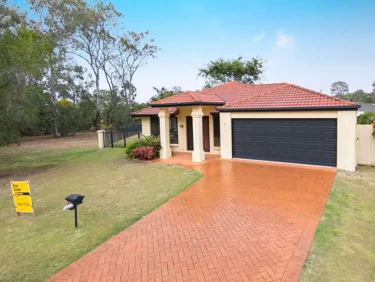 7 Warlow Close, Wellington Point QLD 4160
