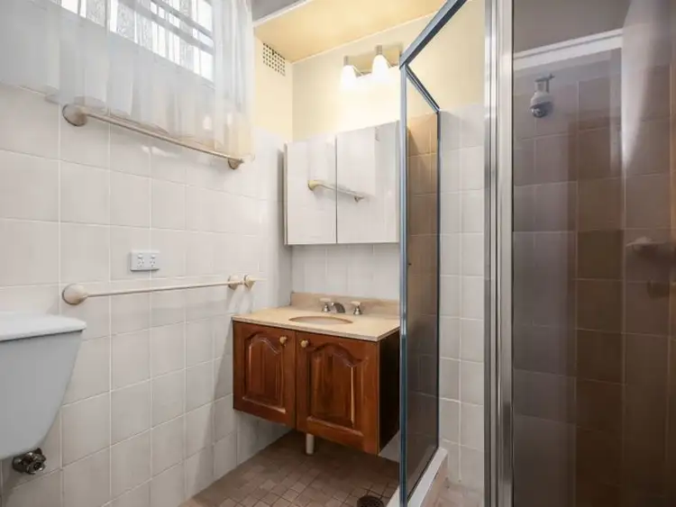 Fifth view of Homely unit listing, 2/145 Avoca Drive, Avoca Beach NSW 2251