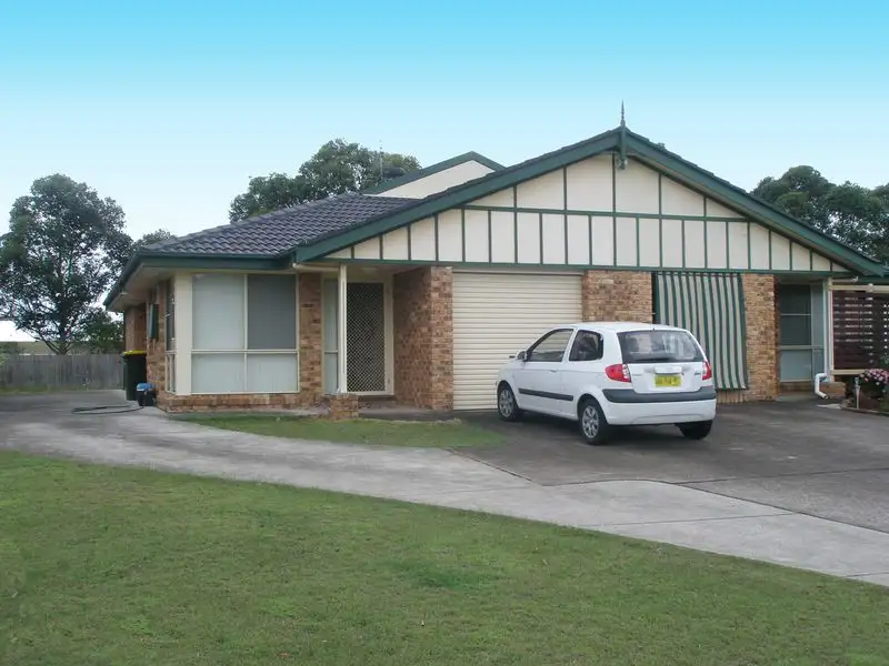 Main view of Homely semi-detached listing, 1/21 Hollydeen Avenue, Raymond Terrace NSW 2324
