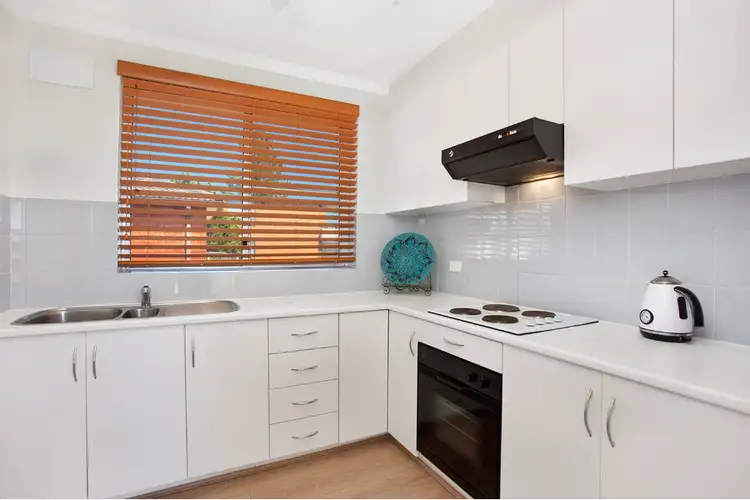 Second view of Homely unit listing, 6/172 Pacific Parade, Dee Why NSW 2099