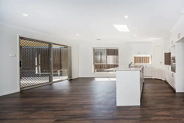 Sixth view of Homely house listing, 17 Jenner Court, Wanniassa ACT 2903