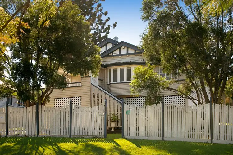 50 Livingstone Street, Yeerongpilly QLD 4105