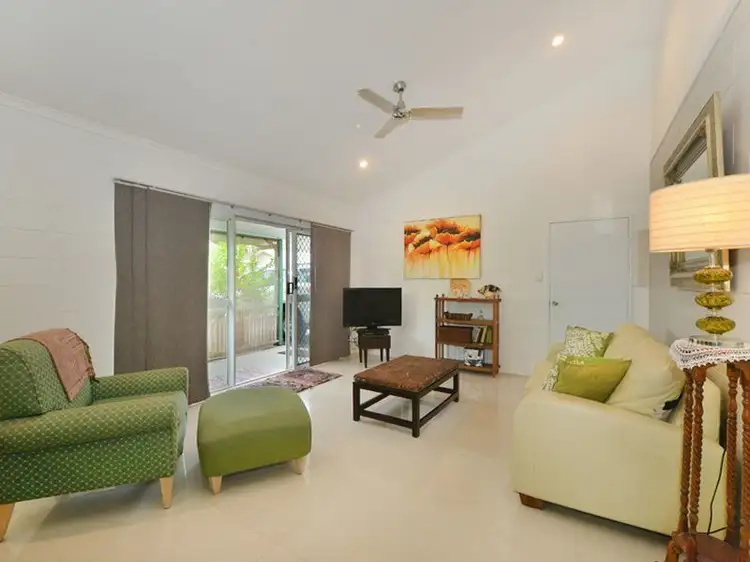 Second view of Homely unit listing, 2/10 Ireland Crescent, Whitfield QLD 4870