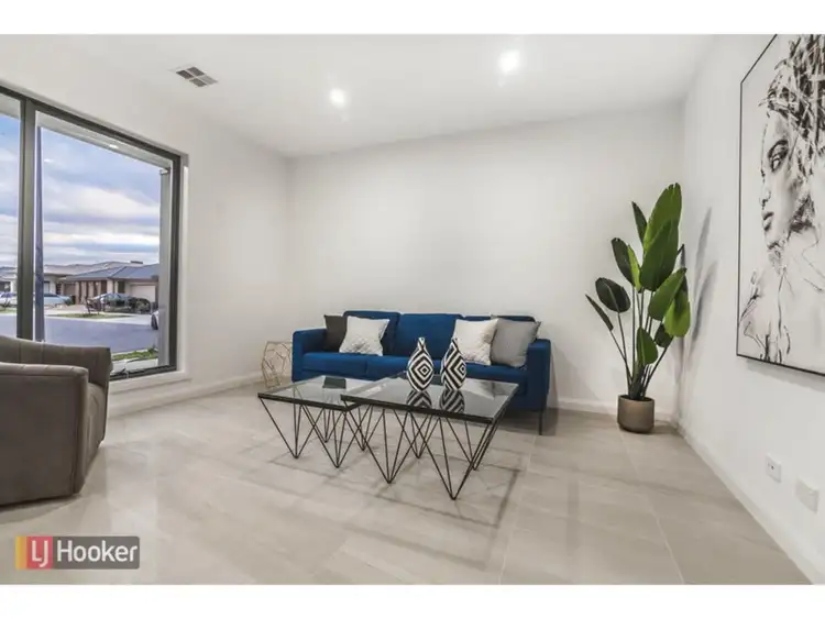 Fourth view of Homely house listing, 21 Mountleigh Circuit, Craigieburn VIC 3064